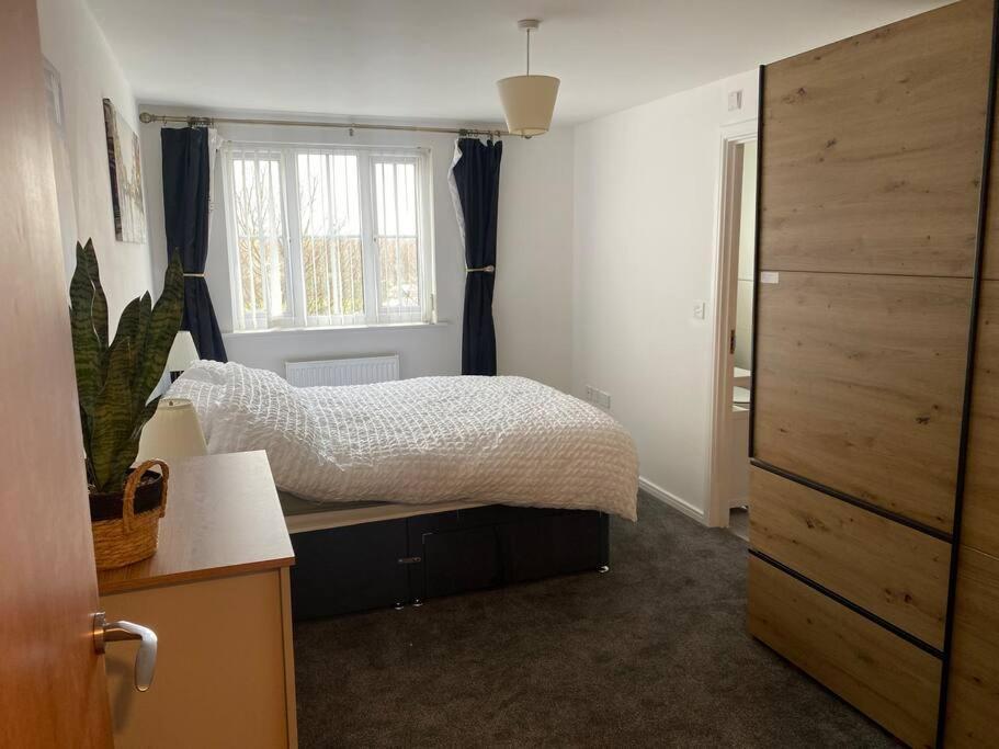 Lovely 2Nd Floor 2 Bed Flat Sleeps 4 Doncaster Bagian luar foto