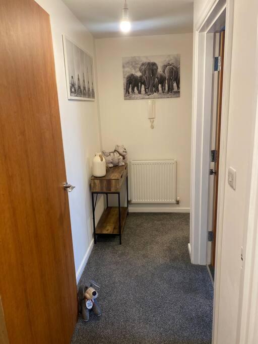 Lovely 2Nd Floor 2 Bed Flat Sleeps 4 Doncaster Bagian luar foto