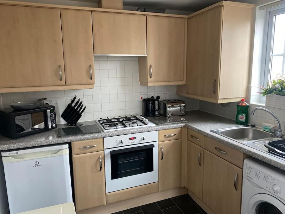 Lovely 2Nd Floor 2 Bed Flat Sleeps 4 Doncaster Bagian luar foto